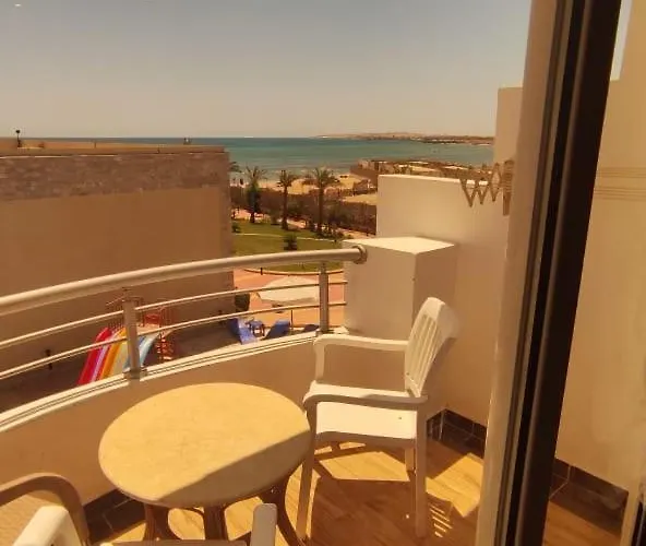Apartmanhotel Cecelia 3*