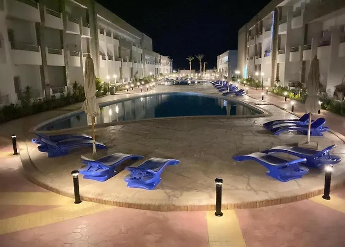 Apartmanhotel Cecelia 3*